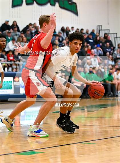 Thumbnail 2 in Regis Jesuit @ ThunderRidge photogallery.