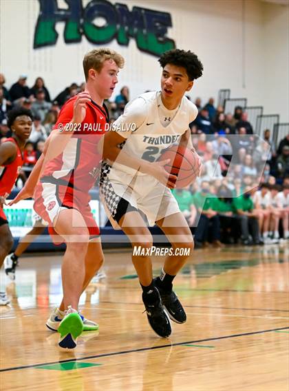 Thumbnail 2 in Regis Jesuit @ ThunderRidge photogallery.