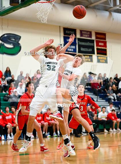 Thumbnail 1 in Regis Jesuit @ ThunderRidge photogallery.