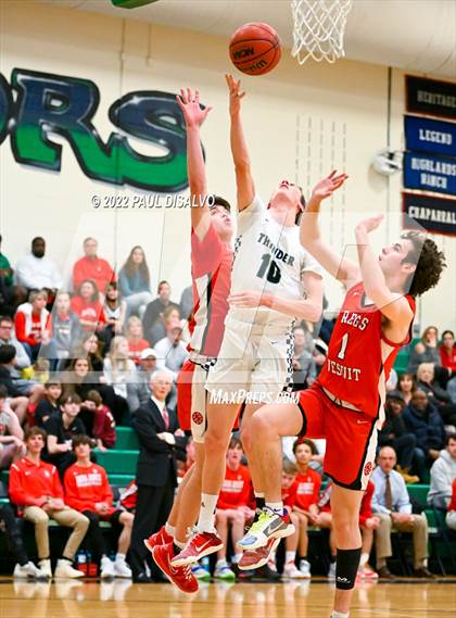 Thumbnail 3 in Regis Jesuit @ ThunderRidge photogallery.