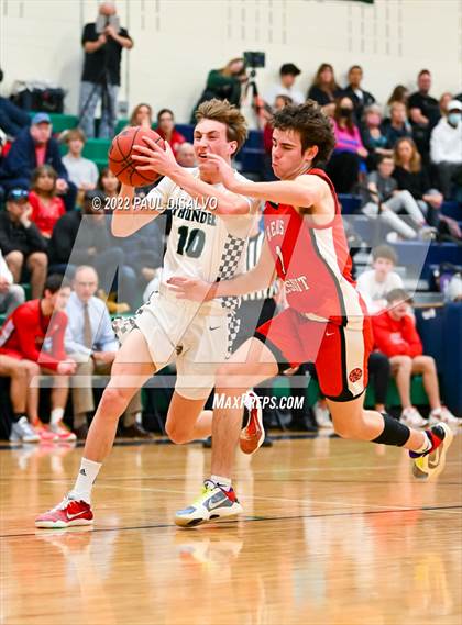 Thumbnail 2 in Regis Jesuit @ ThunderRidge photogallery.