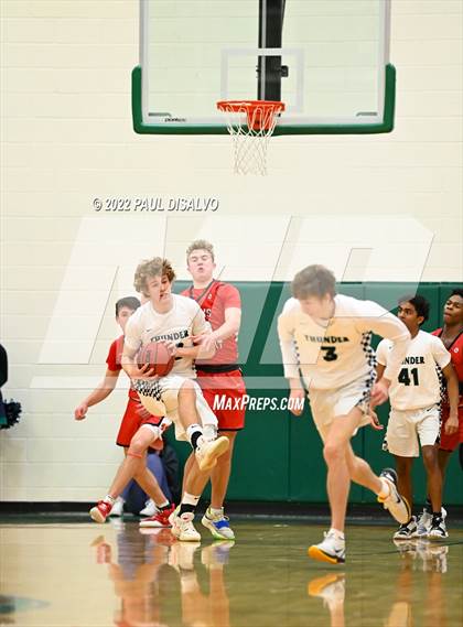 Thumbnail 2 in Regis Jesuit @ ThunderRidge photogallery.