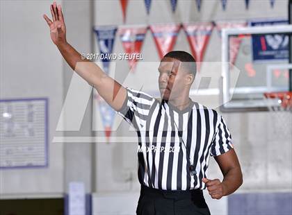 Thumbnail 3 in Salesian College Preparatory vs. Sacramento (St. Hope Elite Classic) photogallery.