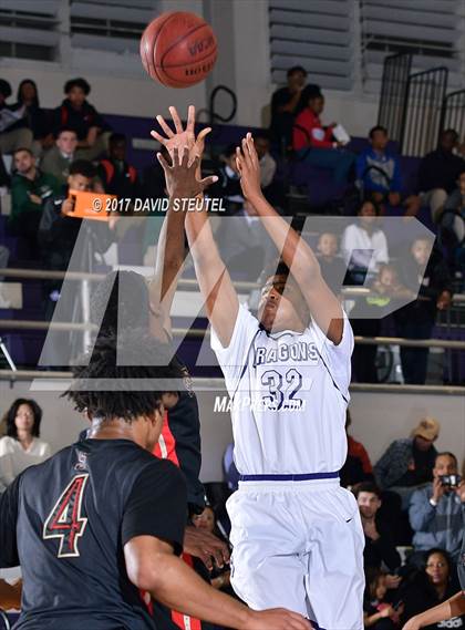 Thumbnail 3 in Salesian College Preparatory vs. Sacramento (St. Hope Elite Classic) photogallery.