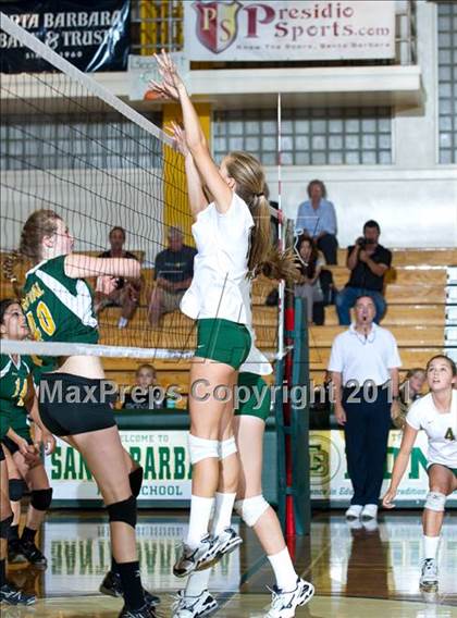 Thumbnail 1 in Royal @ Santa Barbara photogallery.