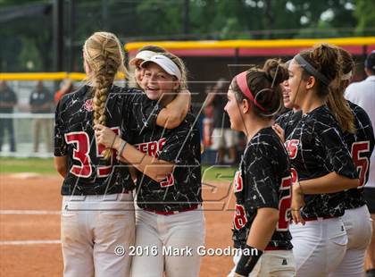 Thumbnail 1 in Katy vs. Alvin (UIL 6A Region 3 Playoff) photogallery.