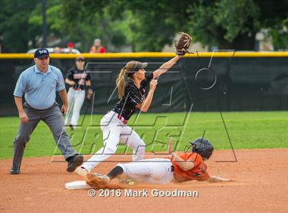 Thumbnail 2 in Katy vs. Alvin (UIL 6A Region 3 Playoff) photogallery.