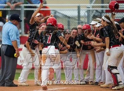 Thumbnail 3 in Katy vs. Alvin (UIL 6A Region 3 Playoff) photogallery.