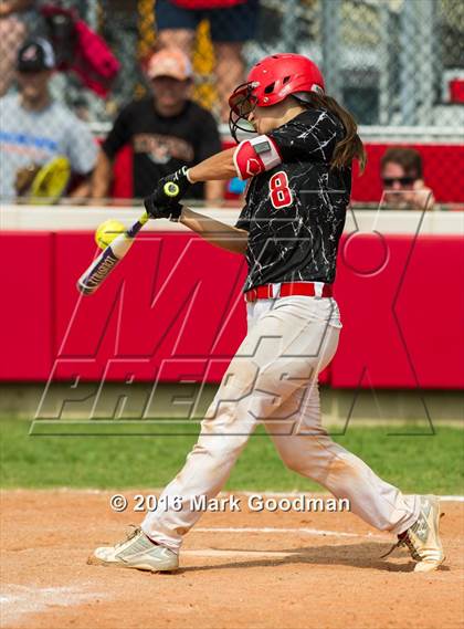 Thumbnail 1 in Katy vs. Alvin (UIL 6A Region 3 Playoff) photogallery.