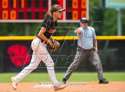 Thumbnail 2 in Katy vs. Alvin (UIL 6A Region 3 Playoff) photogallery.