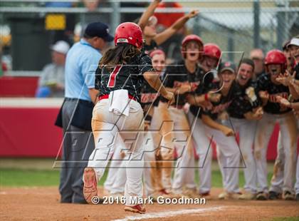 Thumbnail 2 in Katy vs. Alvin (UIL 6A Region 3 Playoff) photogallery.