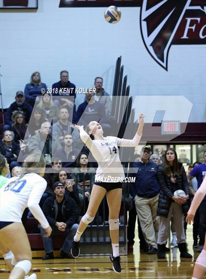 Thumbnail 3 in Sterling Heights Stevenson vs Dakota (MHSAA Regional Quarterfinal) photogallery.