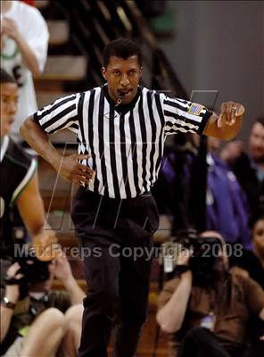 Thumbnail 3 in El Camino vs. Sacramento (CIF SJS D3 Final) photogallery.