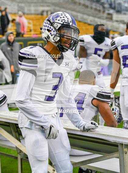 Thumbnail 2 in Allen vs. Cedar Ridge (UIL 6A D1 Semifinal) photogallery.