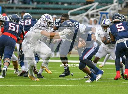 Thumbnail 2 in Allen vs. Cedar Ridge (UIL 6A D1 Semifinal) photogallery.