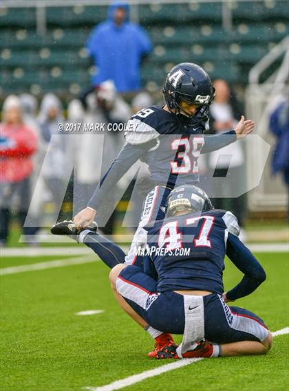 Thumbnail 2 in Allen vs. Cedar Ridge (UIL 6A D1 Semifinal) photogallery.