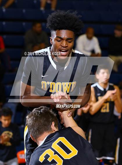 Thumbnail 1 in Chino Hills vs. Bishop O'Dowd (Tarkanian Classic) photogallery.