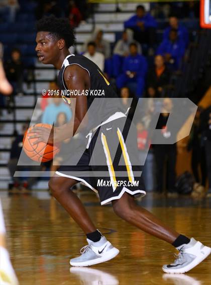 Thumbnail 3 in Chino Hills vs. Bishop O'Dowd (Tarkanian Classic) photogallery.