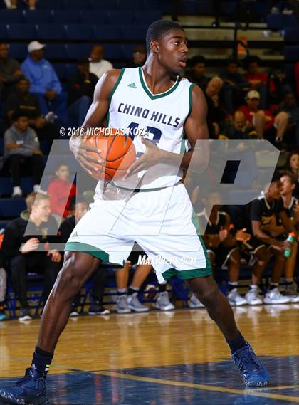 Thumbnail 2 in Chino Hills vs. Bishop O'Dowd (Tarkanian Classic) photogallery.