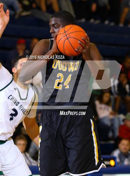Thumbnail 2 in Chino Hills vs. Bishop O'Dowd (Tarkanian Classic) photogallery.