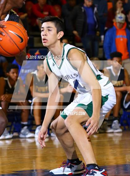 Thumbnail 1 in Chino Hills vs. Bishop O'Dowd (Tarkanian Classic) photogallery.