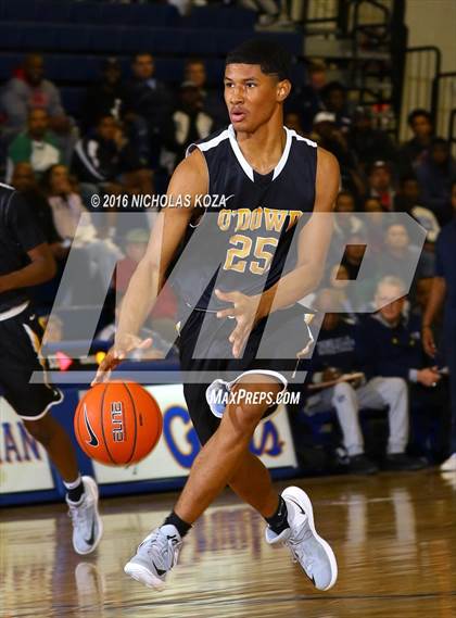 Thumbnail 2 in Chino Hills vs. Bishop O'Dowd (Tarkanian Classic) photogallery.