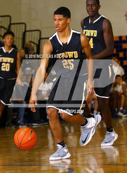 Thumbnail 1 in Chino Hills vs. Bishop O'Dowd (Tarkanian Classic) photogallery.