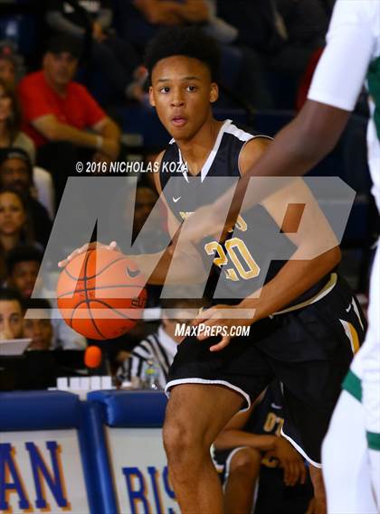 Thumbnail 3 in Chino Hills vs. Bishop O'Dowd (Tarkanian Classic) photogallery.