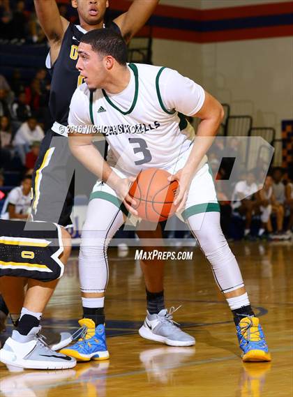 Thumbnail 3 in Chino Hills vs. Bishop O'Dowd (Tarkanian Classic) photogallery.