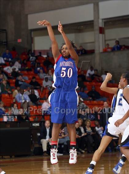Thumbnail 3 in Duncanville vs. Summit (Texas 5A Region 1 Final) photogallery.