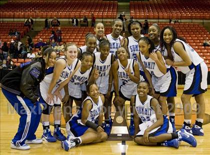 Thumbnail 1 in Duncanville vs. Summit (Texas 5A Region 1 Final) photogallery.