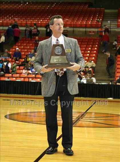 Thumbnail 1 in Duncanville vs. Summit (Texas 5A Region 1 Final) photogallery.