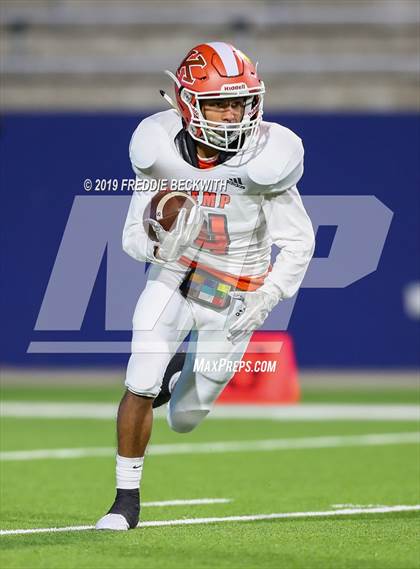 Thumbnail 1 in Kemp vs. Pottsboro (UIL 3A Division I Region II Bi-District) photogallery.