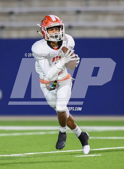 Thumbnail 3 in Kemp vs. Pottsboro (UIL 3A Division I Region II Bi-District) photogallery.