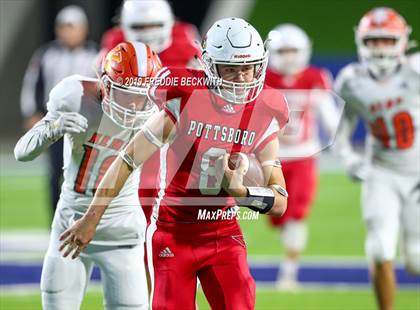 Thumbnail 3 in Kemp vs. Pottsboro (UIL 3A Division I Region II Bi-District) photogallery.