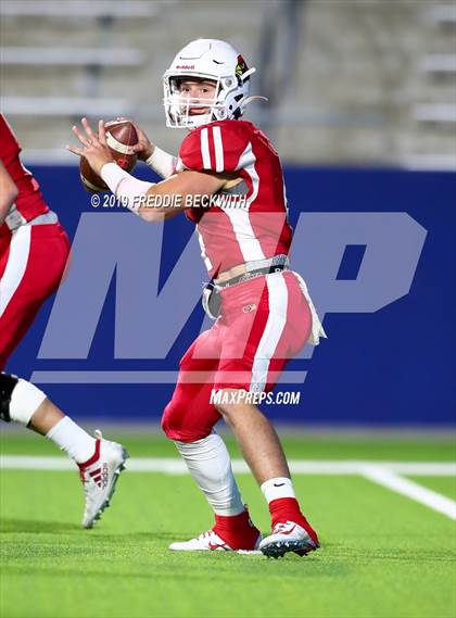 Thumbnail 3 in Kemp vs. Pottsboro (UIL 3A Division I Region II Bi-District) photogallery.