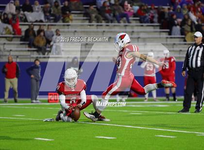 Thumbnail 1 in Kemp vs. Pottsboro (UIL 3A Division I Region II Bi-District) photogallery.