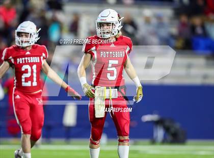 Thumbnail 2 in Kemp vs. Pottsboro (UIL 3A Division I Region II Bi-District) photogallery.