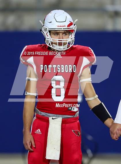 Thumbnail 3 in Kemp vs. Pottsboro (UIL 3A Division I Region II Bi-District) photogallery.