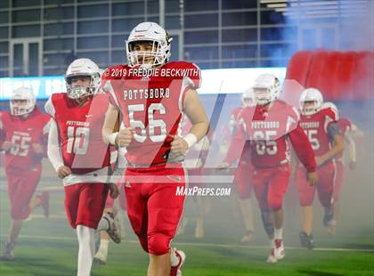 Thumbnail 3 in Kemp vs. Pottsboro (UIL 3A Division I Region II Bi-District) photogallery.