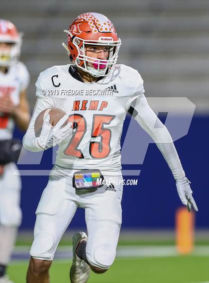 Thumbnail 1 in Kemp vs. Pottsboro (UIL 3A Division I Region II Bi-District) photogallery.