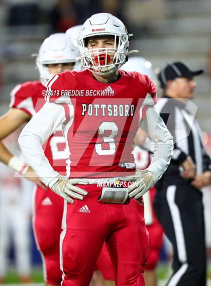 Thumbnail 1 in Kemp vs. Pottsboro (UIL 3A Division I Region II Bi-District) photogallery.