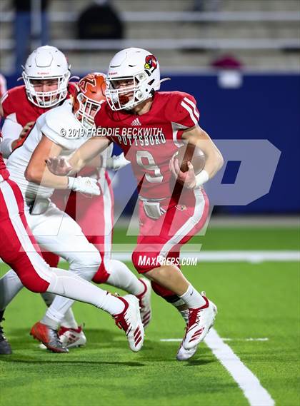 Thumbnail 3 in Kemp vs. Pottsboro (UIL 3A Division I Region II Bi-District) photogallery.