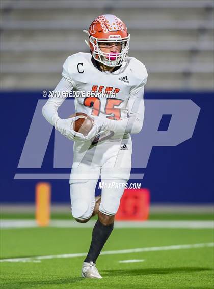 Thumbnail 2 in Kemp vs. Pottsboro (UIL 3A Division I Region II Bi-District) photogallery.