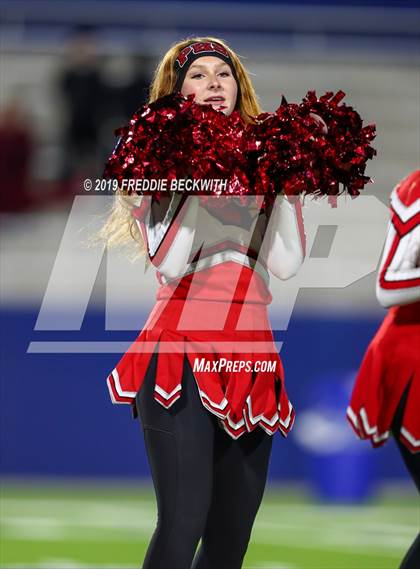 Thumbnail 1 in Kemp vs. Pottsboro (UIL 3A Division I Region II Bi-District) photogallery.