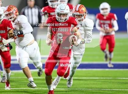 Thumbnail 1 in Kemp vs. Pottsboro (UIL 3A Division I Region II Bi-District) photogallery.