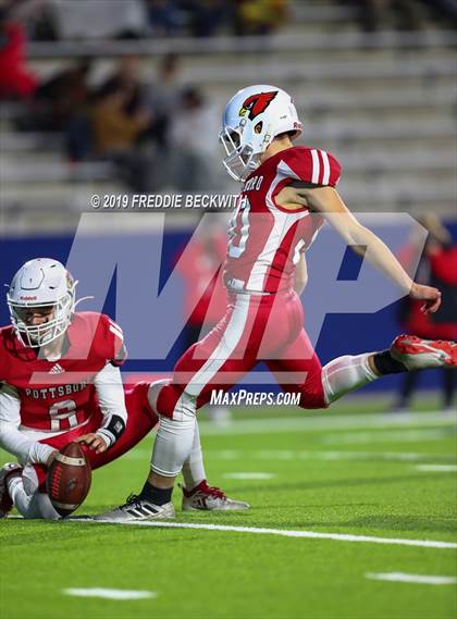 Thumbnail 3 in Kemp vs. Pottsboro (UIL 3A Division I Region II Bi-District) photogallery.