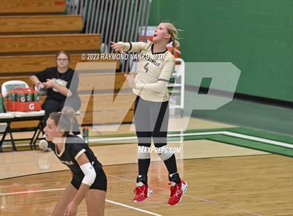 Thumbnail 3 in Shelbyville @ Yorktown photogallery.
