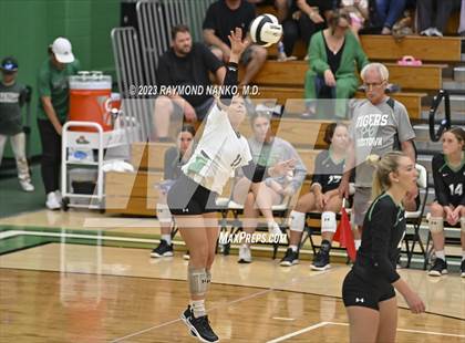Thumbnail 2 in Shelbyville @ Yorktown photogallery.