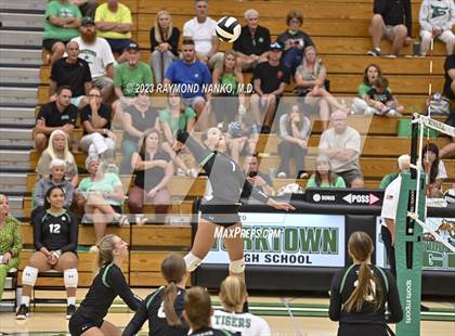 Thumbnail 3 in Shelbyville @ Yorktown photogallery.
